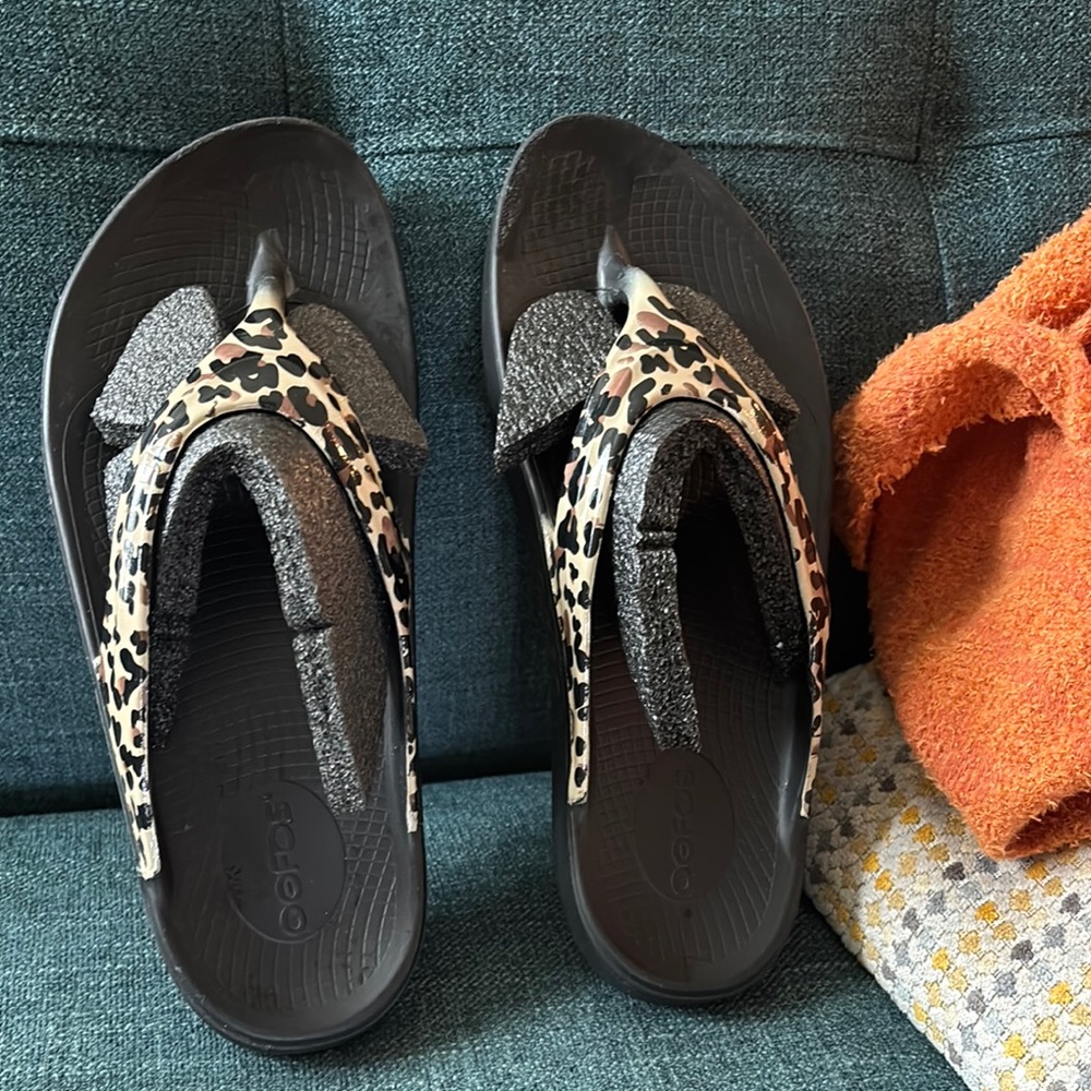 Oofos Leopard Print Sandals